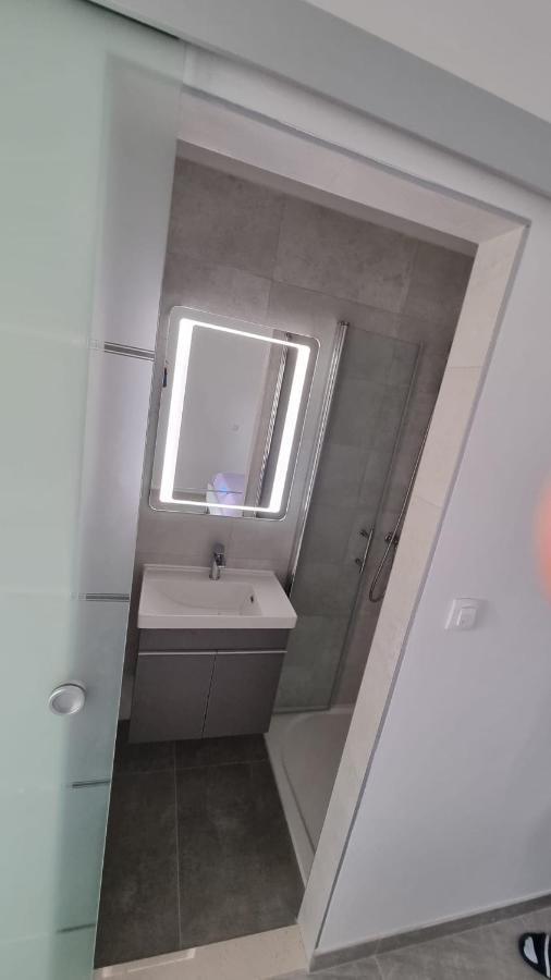 Room Airport Split Kaštela Eksteriør billede